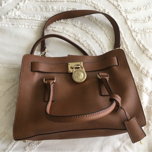 Michael Kors Hamilton Elegant Brown Leather Handbag - Picture 2 of 11